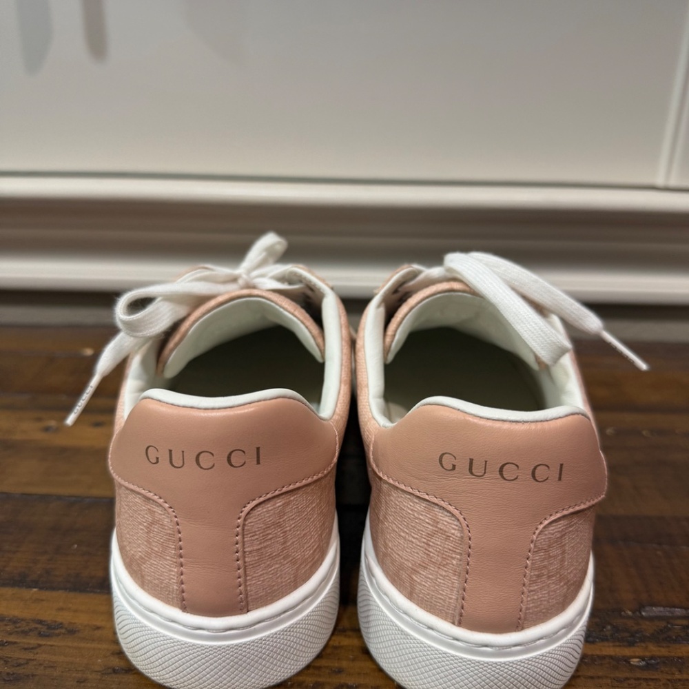 Gucci - Picture 3 of 4